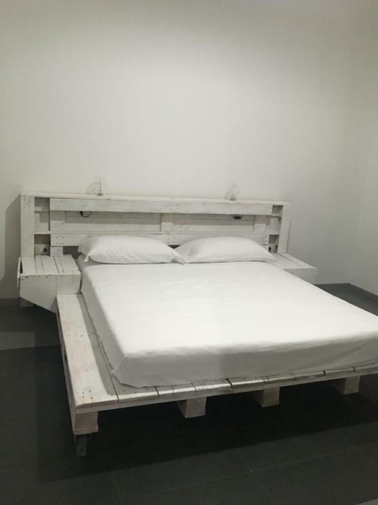 לצ'ה Ateneo Apartments Centro Storico מראה חיצוני תמונה